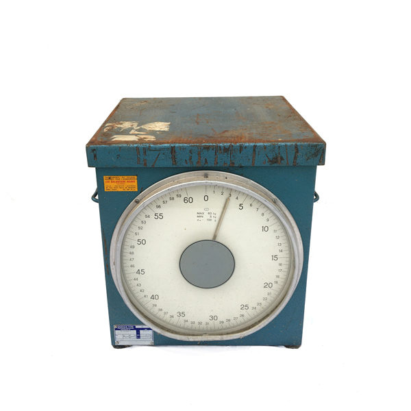 Balance industrielle bleue
