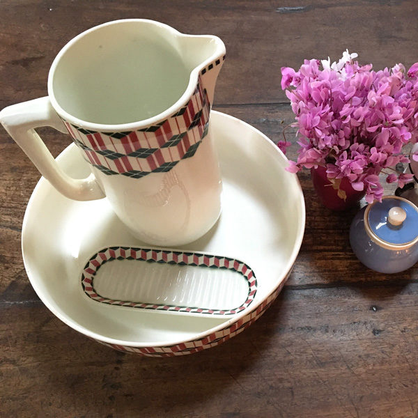 Ensemble composé d'un saladier, d'un pichet à eau et d'un ramequin style art déco pour votre décoration de table - Brocante - eshop de Madame M