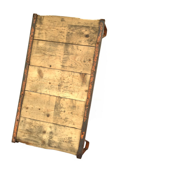 Ancienne palette SNCF idéale pour table basse vintage