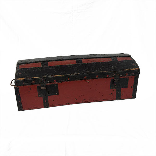 Ancien coffre de rangement en bois vintage - Brocante Eshop de Madame M