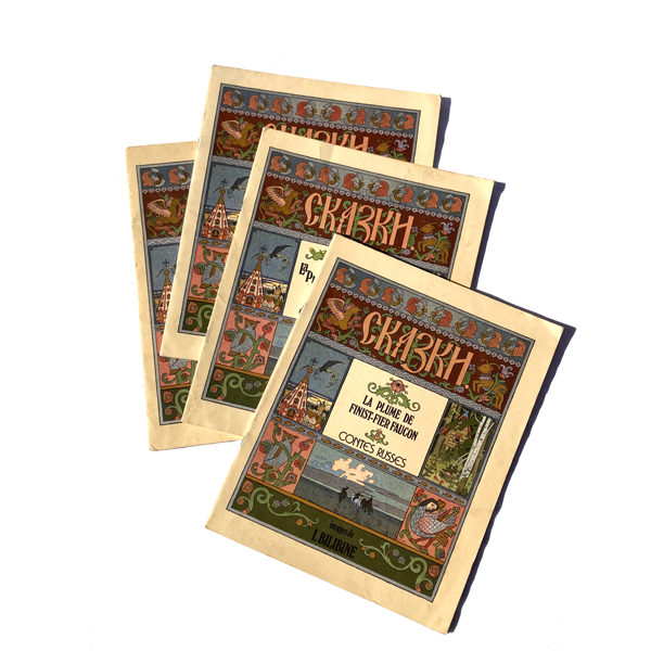 Illustrés par Ivan Bilibine, ces 4 livrets grand format sont en bel état. 8 pages et 4 pages non paginées